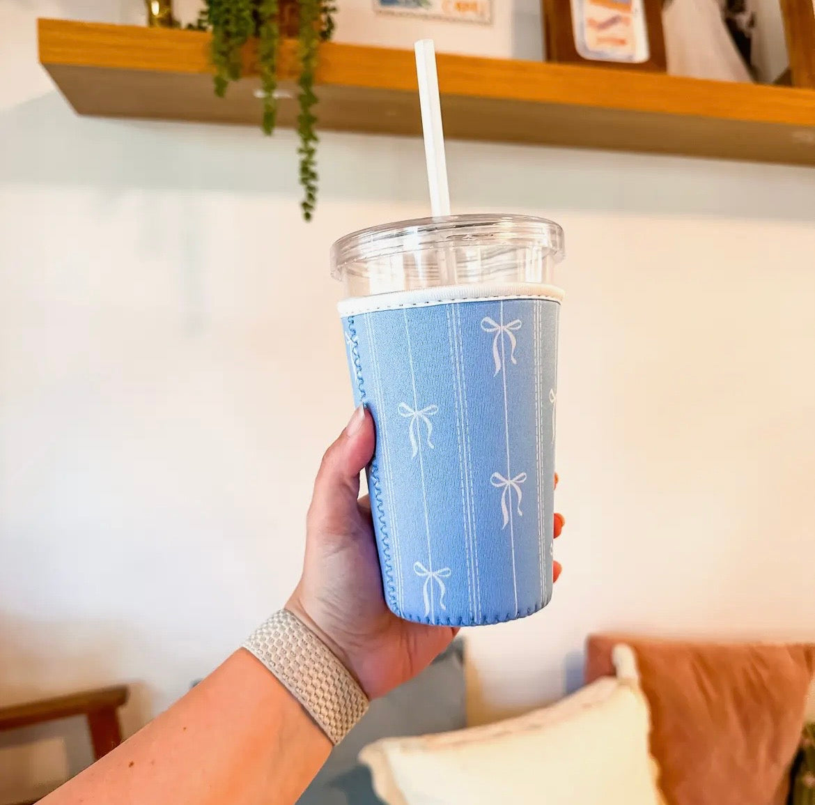 Blue Bow Iced Coffee Sleeve