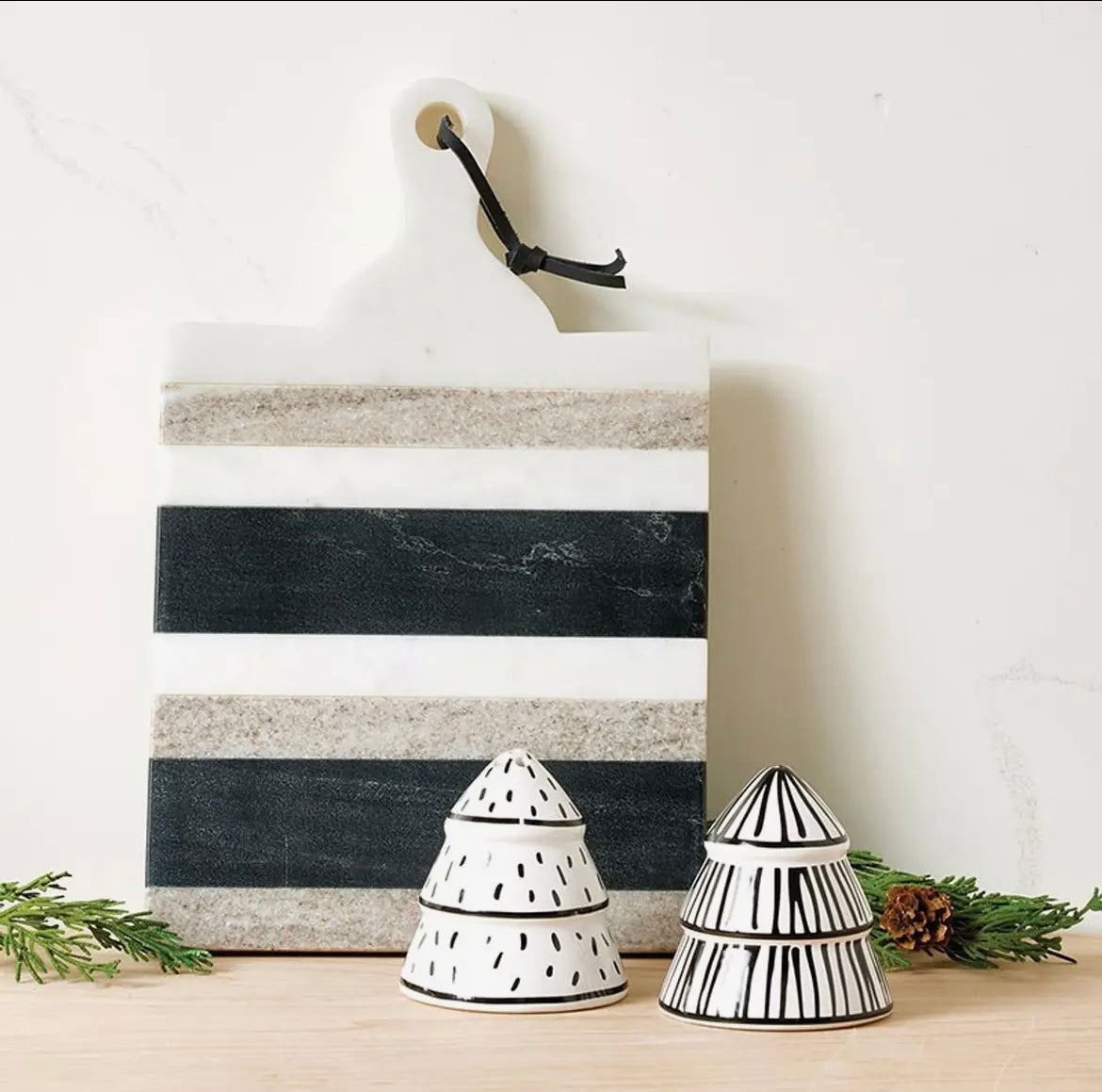 Stripe Marble Board with Handle