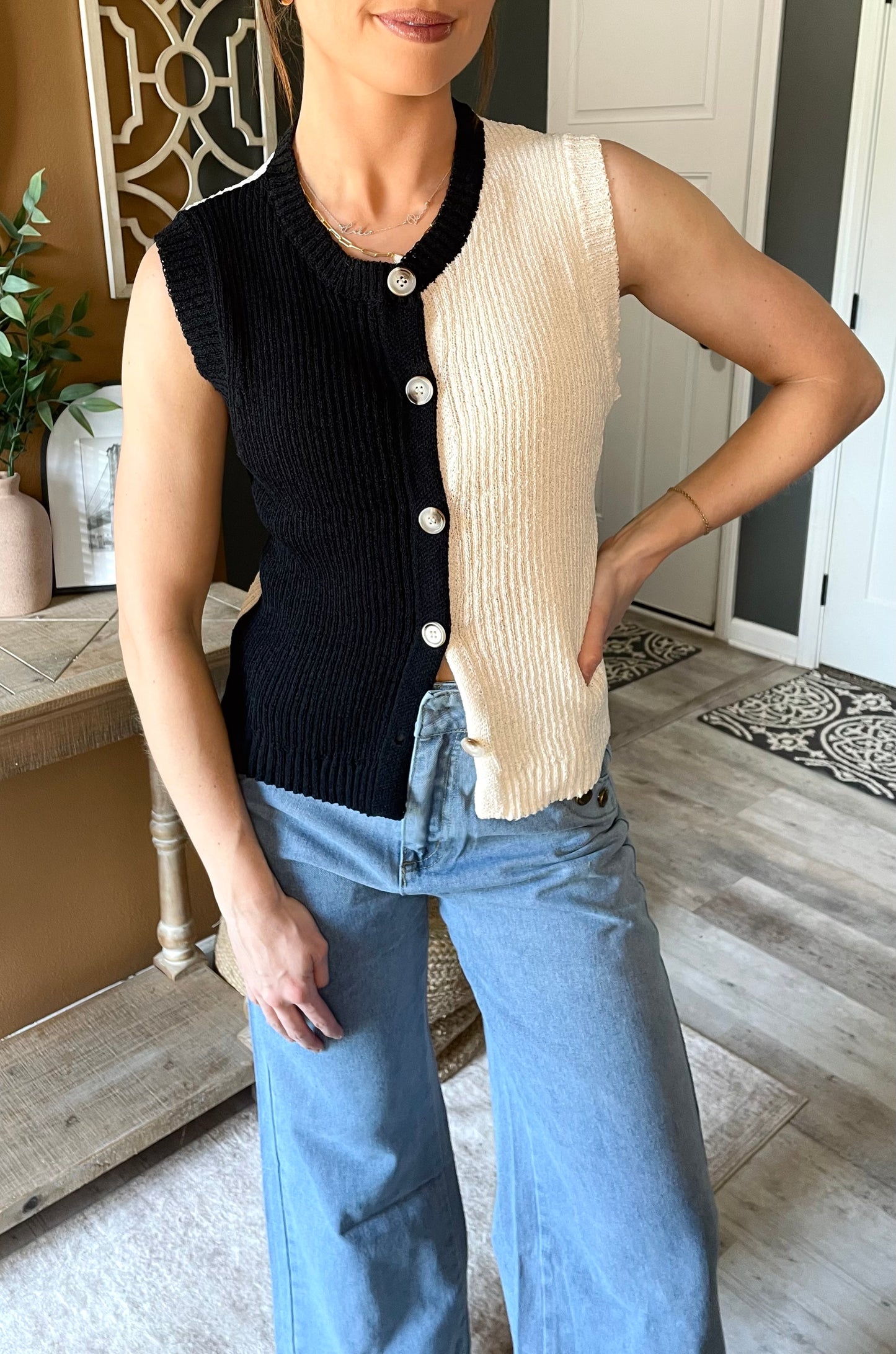 Casual Button Front Color Block Round Neck Tank Top