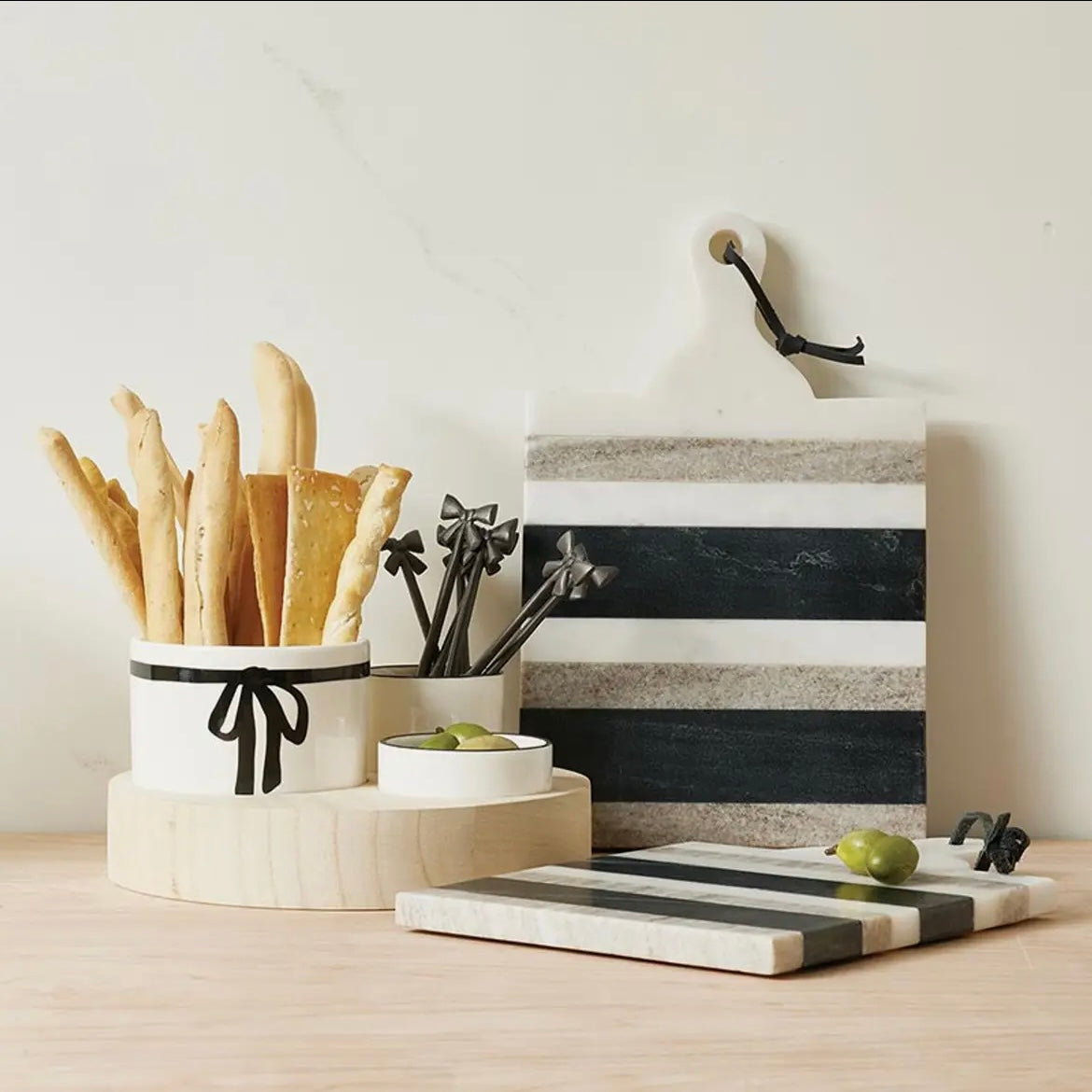 Stripe Marble Board with Handle